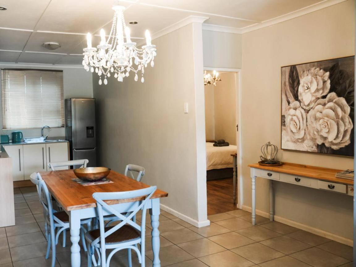 Dellville Country House & Cottages Carnarvon ห้อง รูปภาพ